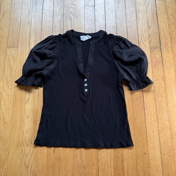 Tuckernuck Pomander Place Size M Black Livia Ribbed Short Puff Sleeve V-Neck Top - Picture 6 of 12